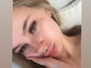 BrookeRaine amateur toy