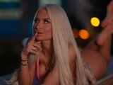 LaraBrynn toy camshow