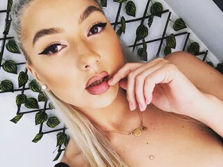 ZendayaBryant xxx cam